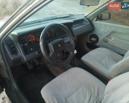 Серый Рено 21, объемом двигателя 1.7 л и пробегом 216 тыс. км за 899 $, фото 10 на Automoto.ua