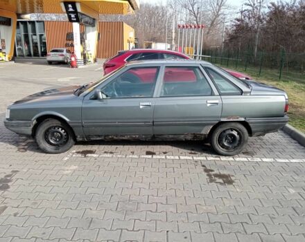 Серый Рено 21, объемом двигателя 1.7 л и пробегом 300 тыс. км за 900 $, фото 4 на Automoto.ua