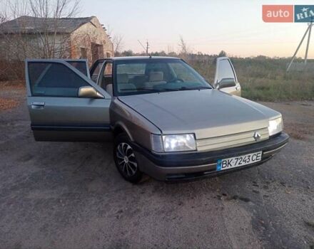 Серый Рено 21, объемом двигателя 1.7 л и пробегом 216 тыс. км за 899 $, фото 28 на Automoto.ua