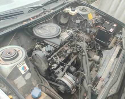 Рено 21 1988 в Житомире на Automoto.ua Серый Рено 21, объемом двигателя 1.7 л и пробегом 269 тыс. км за 550 $, фото 7 на Automoto.ua