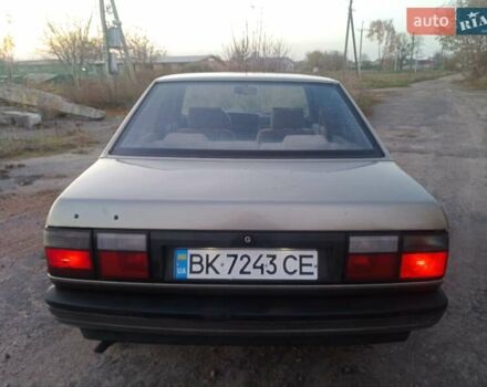 Серый Рено 21, объемом двигателя 1.7 л и пробегом 216 тыс. км за 899 $, фото 5 на Automoto.ua