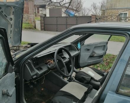 Серый Рено 21, объемом двигателя 1.7 л и пробегом 350 тыс. км за 550 $, фото 6 на Automoto.ua