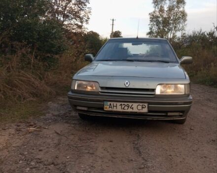 Сірий Рено 21, об'ємом двигуна 1.7 л та пробігом 111 тис. км за 40000 $, фото 3 на Automoto.ua