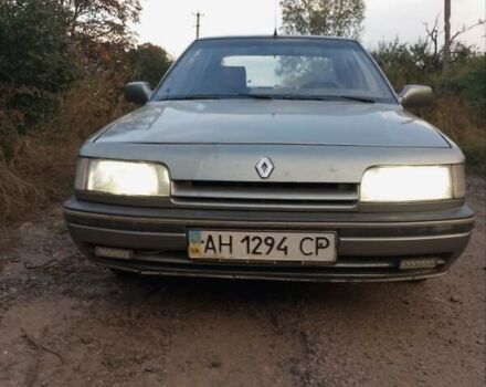 Сірий Рено 21, об'ємом двигуна 1.7 л та пробігом 111 тис. км за 968 $, фото 6 на Automoto.ua