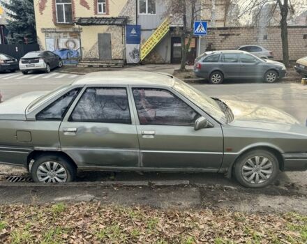 Серый Рено 21, объемом двигателя 1.7 л и пробегом 300 тыс. км за 499 $, фото 4 на Automoto.ua