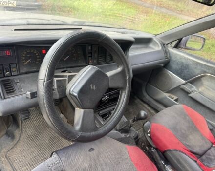 Серый Рено 21, объемом двигателя 1.7 л и пробегом 300 тыс. км за 499 $, фото 10 на Automoto.ua