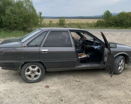 Серый Рено 21, объемом двигателя 2 л и пробегом 358 тыс. км за 552 $, фото 1 на Automoto.ua