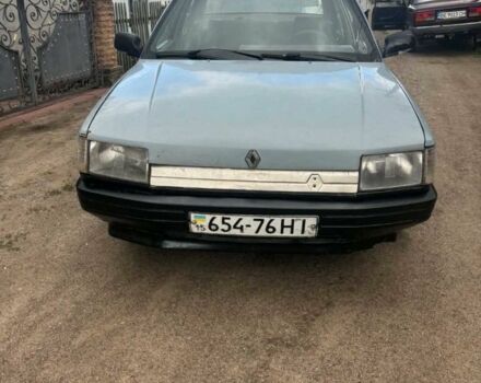 Серый Рено 21, объемом двигателя 1.7 л и пробегом 300 тыс. км за 400 $, фото 1 на Automoto.ua