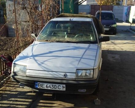 Серый Рено 21, объемом двигателя 1.7 л и пробегом 322 тыс. км за 805 $, фото 1 на Automoto.ua