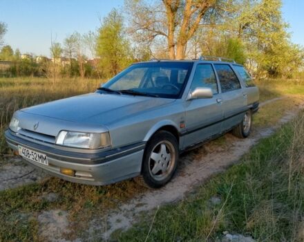 Серый Рено 21, объемом двигателя 2 л и пробегом 273 тыс. км за 618 $, фото 1 на Automoto.ua