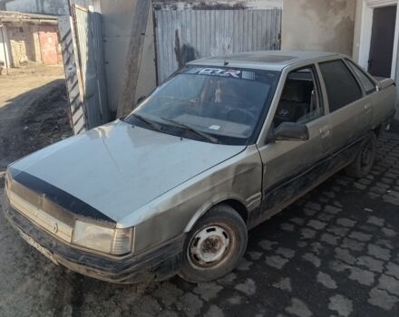 Серый Рено 21, объемом двигателя 2 л и пробегом 500 тыс. км за 181 $, фото 1 на Automoto.ua