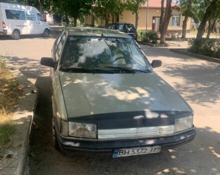 Серый Рено 21, объемом двигателя 2 л и пробегом 999 тыс. км за 524 $, фото 1 на Automoto.ua
