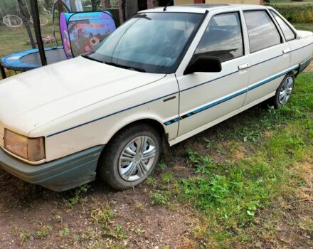 Серый Рено 21, объемом двигателя 0 л и пробегом 300 тыс. км за 500 $, фото 1 на Automoto.ua