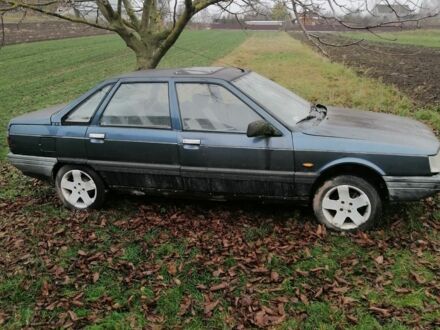 Серый Рено 21, объемом двигателя 1.7 л и пробегом 350 тыс. км за 550 $, фото 1 на Automoto.ua