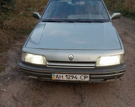 Серый Рено 21, объемом двигателя 1.7 л и пробегом 111 тыс. км за 968 $, фото 1 на Automoto.ua