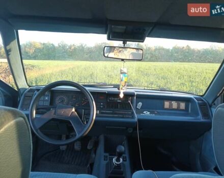 Синий Рено 21, объемом двигателя 1.7 л и пробегом 211 тыс. км за 1300 $, фото 4 на Automoto.ua