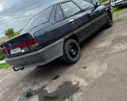 Синий Рено 21, объемом двигателя 1.7 л и пробегом 235 тыс. км за 650 $, фото 1 на Automoto.ua