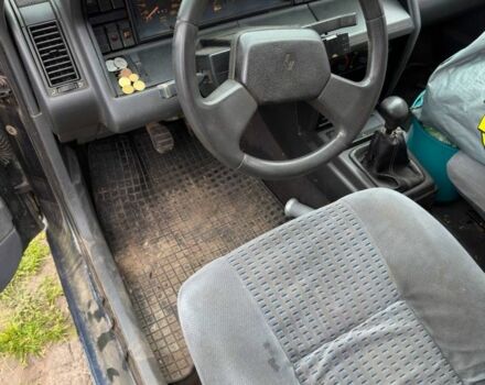 Синий Рено 21, объемом двигателя 1.7 л и пробегом 235 тыс. км за 650 $, фото 4 на Automoto.ua