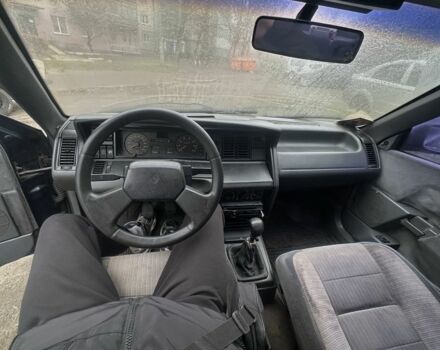 Синий Рено 21, объемом двигателя 1.8 л и пробегом 333 тыс. км за 550 $, фото 16 на Automoto.ua