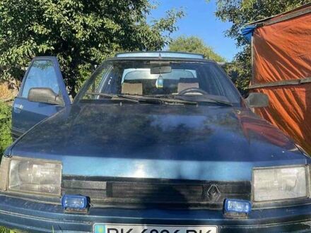 Синий Рено 21, объемом двигателя 0 л и пробегом 321 тыс. км за 800 $, фото 1 на Automoto.ua