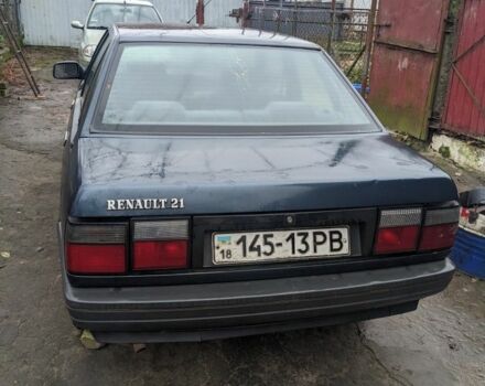 Синий Рено 21, объемом двигателя 1.7 л и пробегом 128 тыс. км за 261 $, фото 1 на Automoto.ua