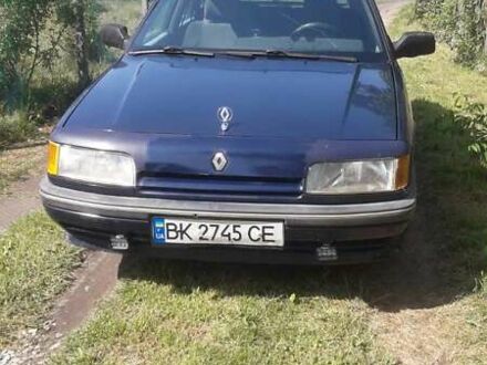 Рено 21 1990 у Березне на Automoto.ua Синій Рено 21, об'ємом двигуна 1.72 л та пробігом 290 тис. км за 1100 $, фото 1 на Automoto.ua