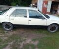 Белый Рено 25, объемом двигателя 2 л и пробегом 100 тыс. км за 500 $, фото 1 на Automoto.ua