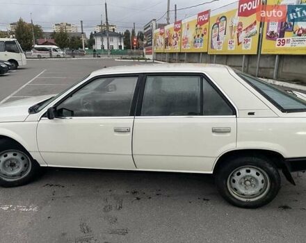 Рено 25 1988 у Могилев-Подольском на Automoto.ua Білий Рено 25, об'ємом двигуна 0 л та пробігом 297 тис. км за 2350 $, фото 3 на Automoto.ua