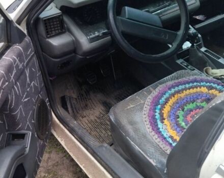 Белый Рено 25, объемом двигателя 2 л и пробегом 180 тыс. км за 663 $, фото 2 на Automoto.ua