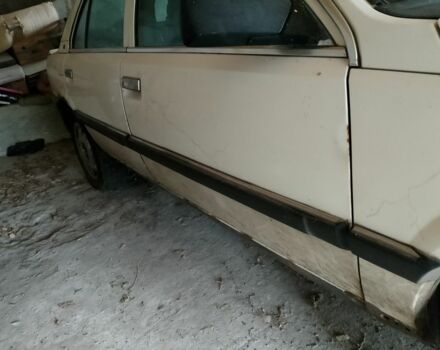 Білий Рено 25, об'ємом двигуна 2 л та пробігом 300 тис. км за 827 $, фото 3 на Automoto.ua