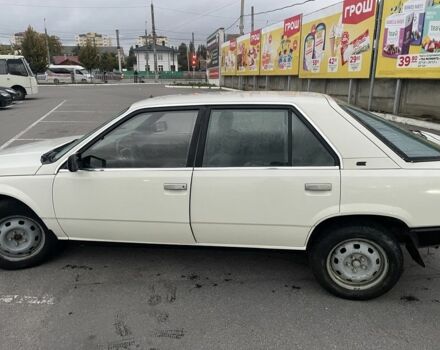 Рено 25 1988 у Могилев-Подольском на Automoto.ua Білий Рено 25, об'ємом двигуна 0 л та пробігом 297 тис. км за 2350 $, фото 4 на Automoto.ua