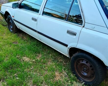 Белый Рено 25, объемом двигателя 2.2 л и пробегом 300 тыс. км за 250 $, фото 1 на Automoto.ua