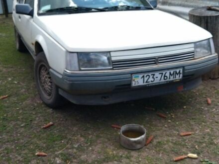 Рено 25 1986 в Прилуках на Automoto.ua Белый Рено 25, объемом двигателя 2 л и пробегом 180 тыс. км за 677 $, фото 1 на Automoto.ua