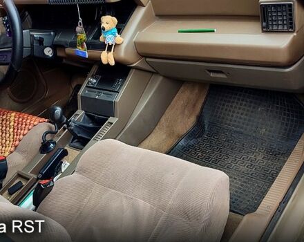 Бежевый Рено 25, объемом двигателя 2 л и пробегом 350 тыс. км за 1400 $, фото 5 на Automoto.ua