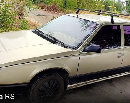 Бежевый Рено 25, объемом двигателя 2 л и пробегом 240 тыс. км за 1100 $, фото 1 на Automoto.ua
