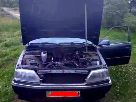 Рено 25 1986 у Славянске на Automoto.ua Чорний Рено 25, об'ємом двигуна 2 л та пробігом 200 тис. км за 600 $, фото 1 на Automoto.ua