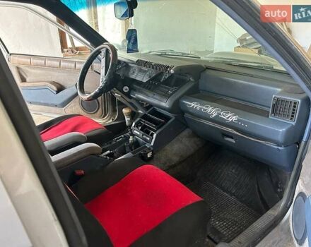 Рено 25 1986 в Ровно на Automoto.ua Рено 25, объемом двигателя 2 л и пробегом 699 тыс. км за 1050 $, фото 2 на Automoto.ua