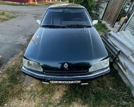 Рено 25, объемом двигателя 2.2 л и пробегом 320 тыс. км за 950 $, фото 1 на Automoto.ua