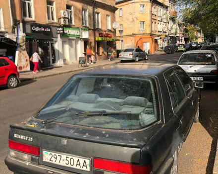 Серый Рено 25, объемом двигателя 2.4 л и пробегом 300 тыс. км за 1000 $, фото 2 на Automoto.ua