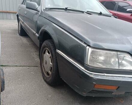 Рено 25 1990 у Києві на Automoto.ua Сірий Рено 25, об'ємом двигуна 2.8 л та пробігом 260 тис. км за 800 $, фото 6 на Automoto.ua
