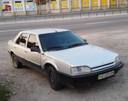 Серый Рено 25, объемом двигателя 1.6 л и пробегом 204 тыс. км за 800 $, фото 1 на Automoto.ua