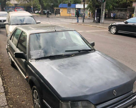 Серый Рено 25, объемом двигателя 2.4 л и пробегом 300 тыс. км за 1000 $, фото 1 на Automoto.ua