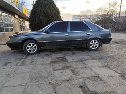 Рено 25 1988 у Очакове на Automoto.ua Сірий Рено 25, об'ємом двигуна 2.2 л та пробігом 200 тис. км за 1800 $, фото 1 на Automoto.ua