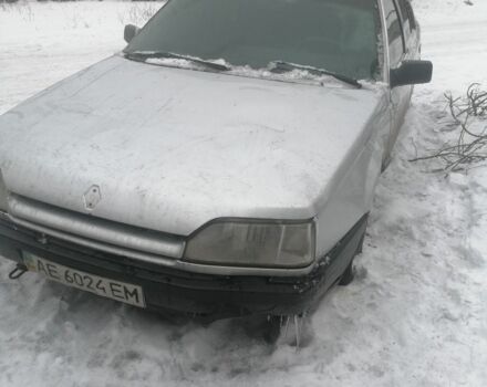 Серый Рено 25, объемом двигателя 1.6 л и пробегом 400 тыс. км за 450 $, фото 1 на Automoto.ua
