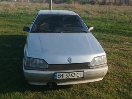 Рено 25 1990 в Хороле на Automoto.ua Серый Рено 25, объемом двигателя 2.1 л и пробегом 340 тыс. км за 725 $, фото 1 на Automoto.ua