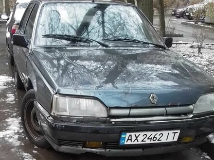 Сірий Рено 25, об'ємом двигуна 2 л та пробігом 400 тис. км за 710 $, фото 1 на Automoto.ua