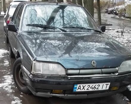 Серый Рено 25, объемом двигателя 2 л и пробегом 400 тыс. км за 710 $, фото 1 на Automoto.ua