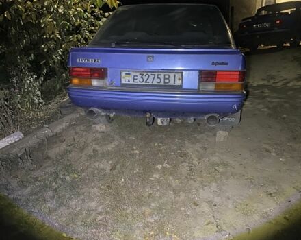 Синий Рено 25, объемом двигателя 1.7 л и пробегом 250 тыс. км за 402 $, фото 1 на Automoto.ua