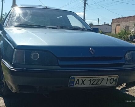 Синий Рено 25, объемом двигателя 2.2 л и пробегом 999 тыс. км за 739 $, фото 1 на Automoto.ua