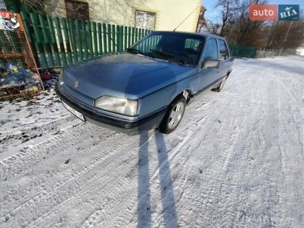 Рено 25 1989 у Здолбунове на Automoto.ua Синій Рено 25, об'ємом двигуна 2.2 л та пробігом 110 тис. км за 1550 $, фото 1 на Automoto.ua